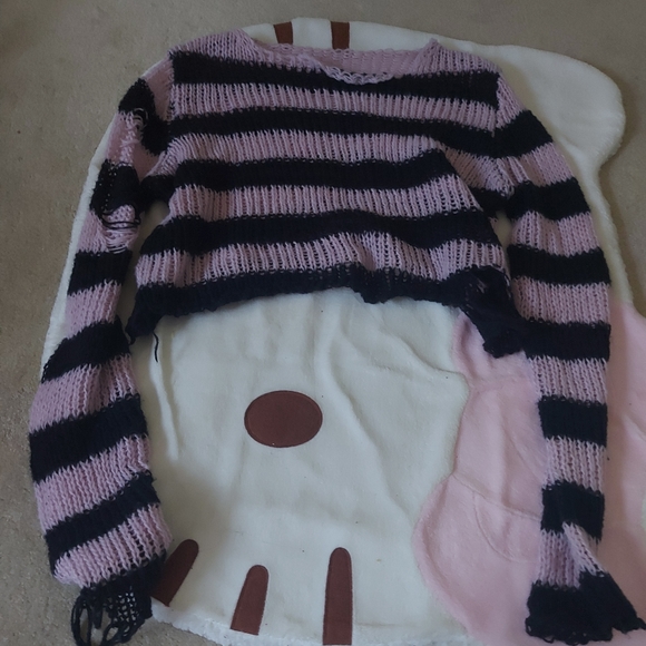 Y2K Knitted Sweater - Picture 3 of 3